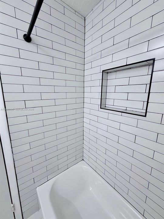 En Venta: $250,000 (2 camas, 2 baños, 1000 Pies cuadrados)