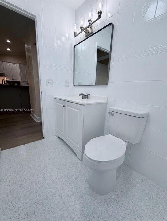 En Venta: $250,000 (2 camas, 2 baños, 1000 Pies cuadrados)