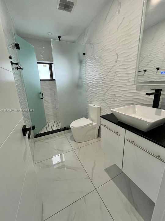 For Rent: $4,900 (4 beds, 2 baths, 2314 Square Feet)