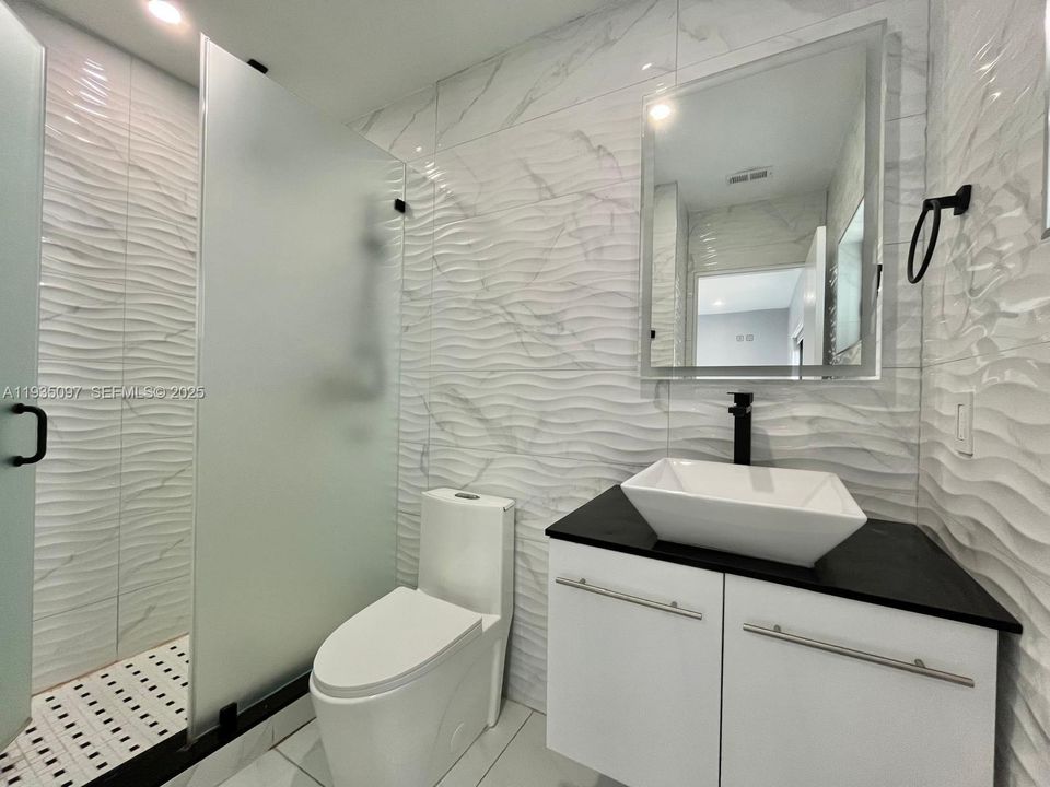 For Rent: $4,900 (4 beds, 2 baths, 2314 Square Feet)