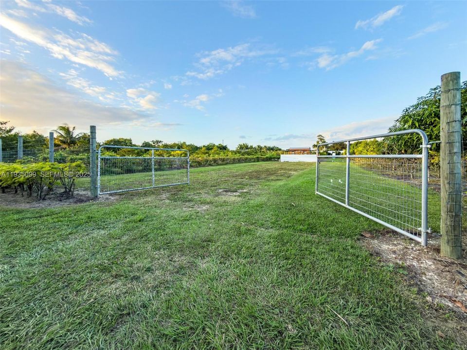 For Sale: $499,000 (2.50 acres)