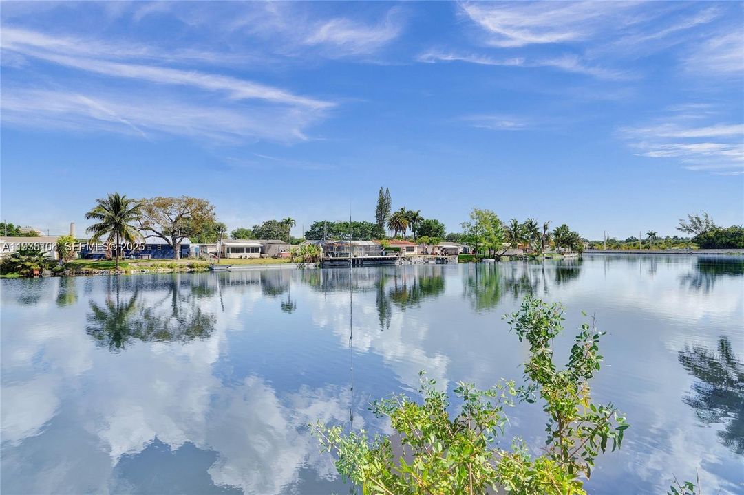 For Rent: $5,000 (3 beds, 2 baths, 2000 Square Feet)