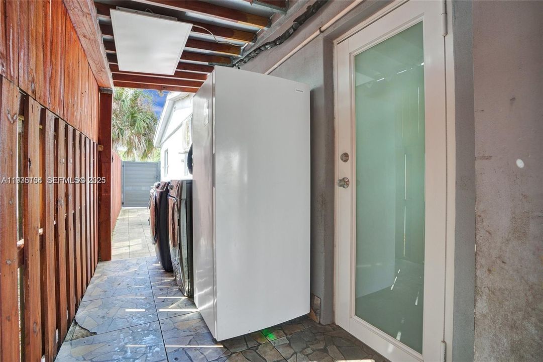 For Rent: $5,000 (3 beds, 2 baths, 2000 Square Feet)