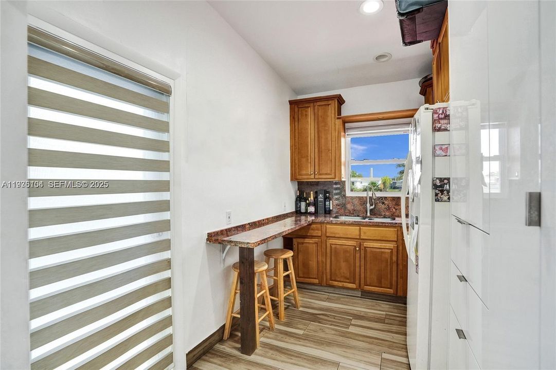 For Rent: $5,000 (3 beds, 2 baths, 2000 Square Feet)