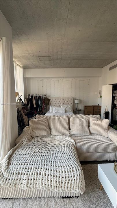 出租: $2,250 (1 贝兹, 1 浴室, 651 平方英尺)