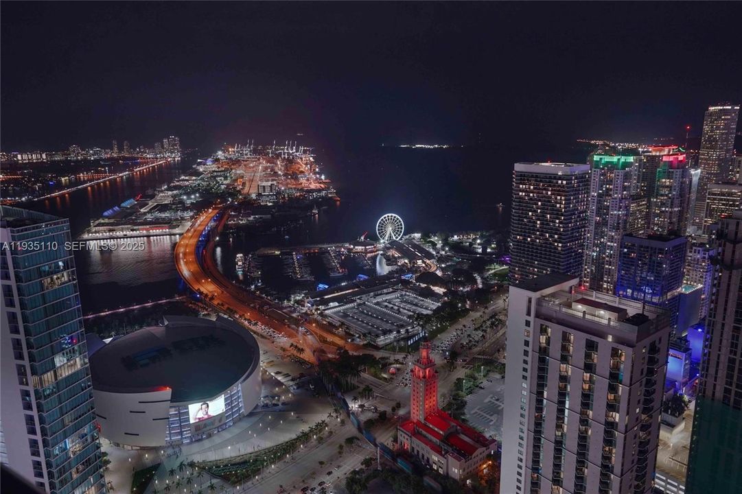 На продажу: $1,100,000 (2 спален, 3 ванн, 1560 Квадратных фут)