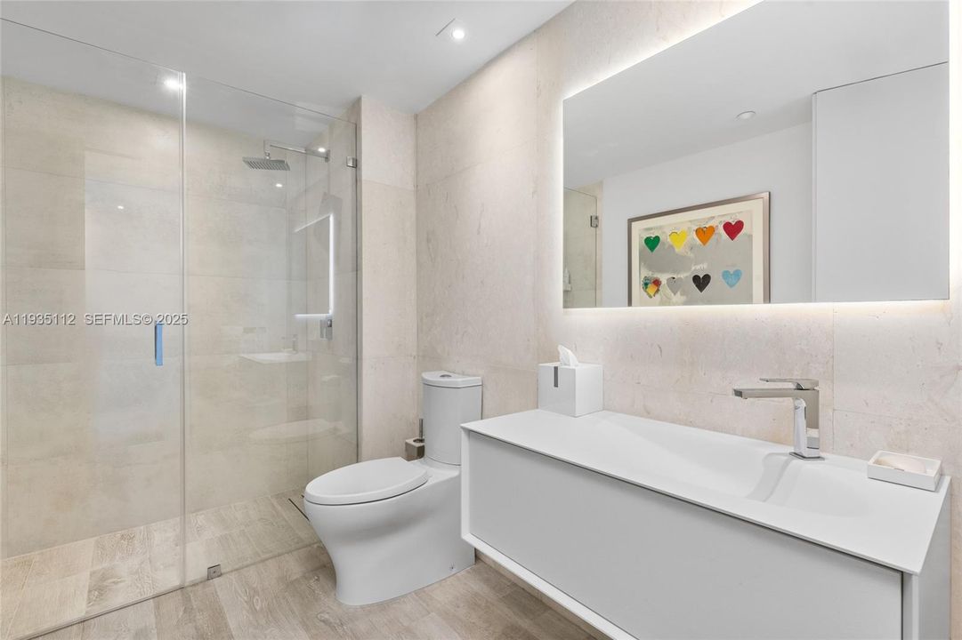 For Sale: $11,995,000 (3 beds, 3 baths, 3365 Square Feet)