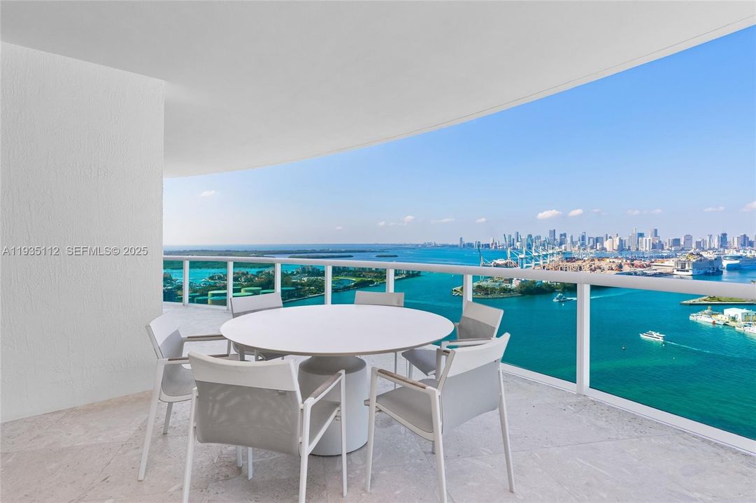 For Sale: $11,995,000 (3 beds, 3 baths, 3365 Square Feet)
