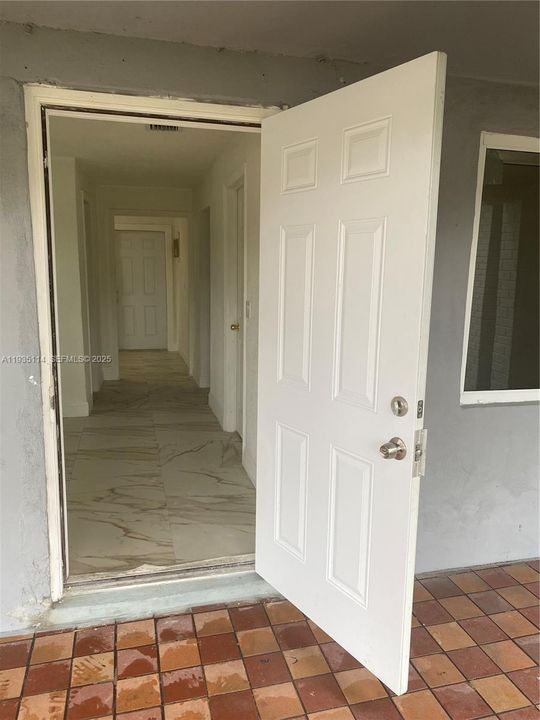 出租: $2,650 (3 贝兹, 2 浴室, 1121 平方英尺)