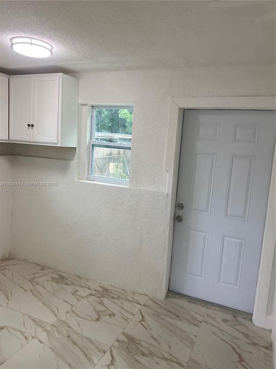 出租: $2,650 (3 贝兹, 2 浴室, 1121 平方英尺)