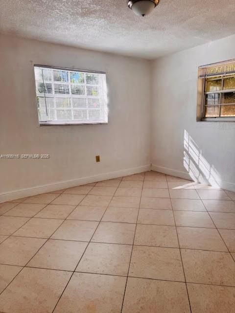 For Rent: $2,000 (4 beds, 2 baths, 1680 Square Feet)