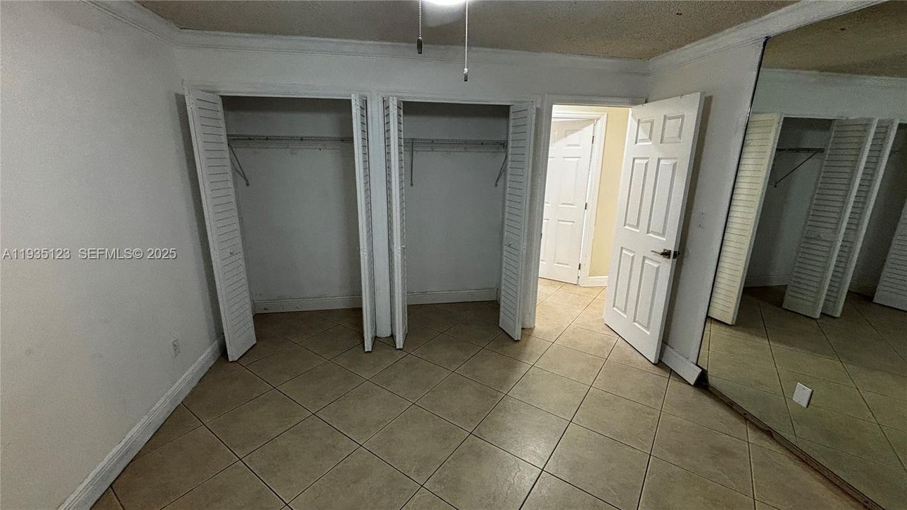 出租: $3,349 (3 贝兹, 1 浴室, 0 平方英尺)