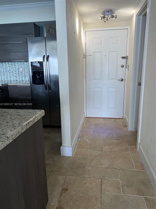 For Rent: $2,650 (0 beds, 1 baths, 482 Square Feet)