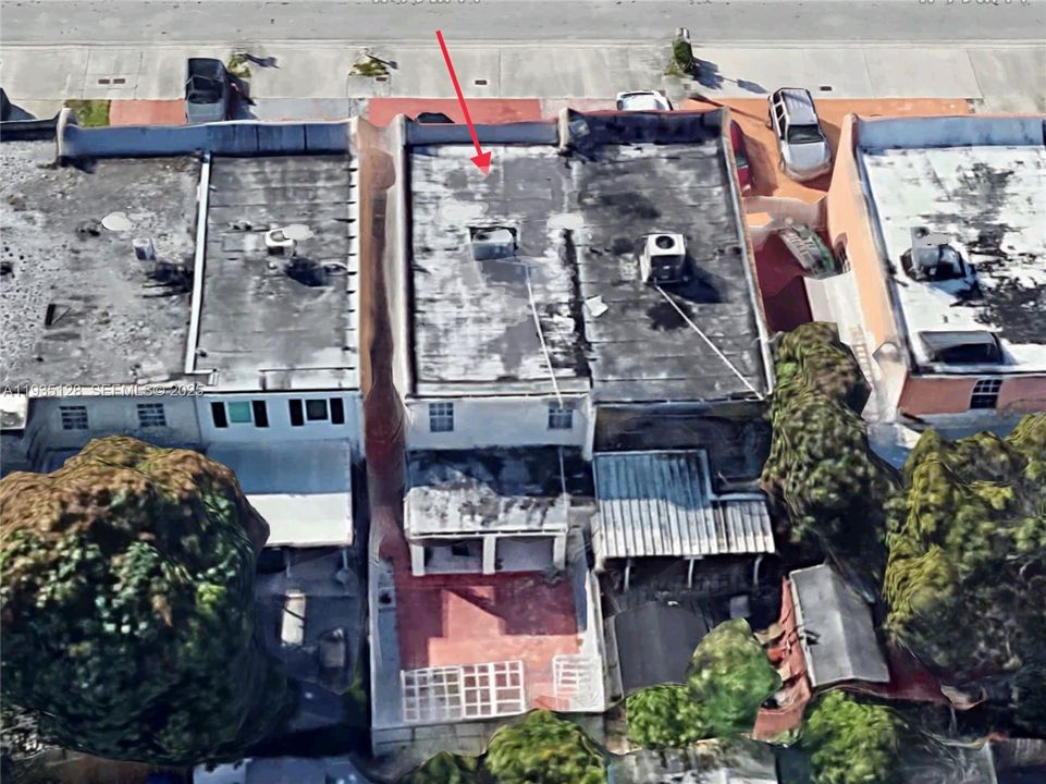 For Rent: $3,250 (3 beds, 2 baths, 1692 Square Feet)