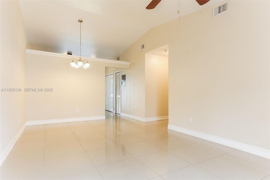 For Rent: $3,200 (3 beds, 2 baths, 1190 Square Feet)