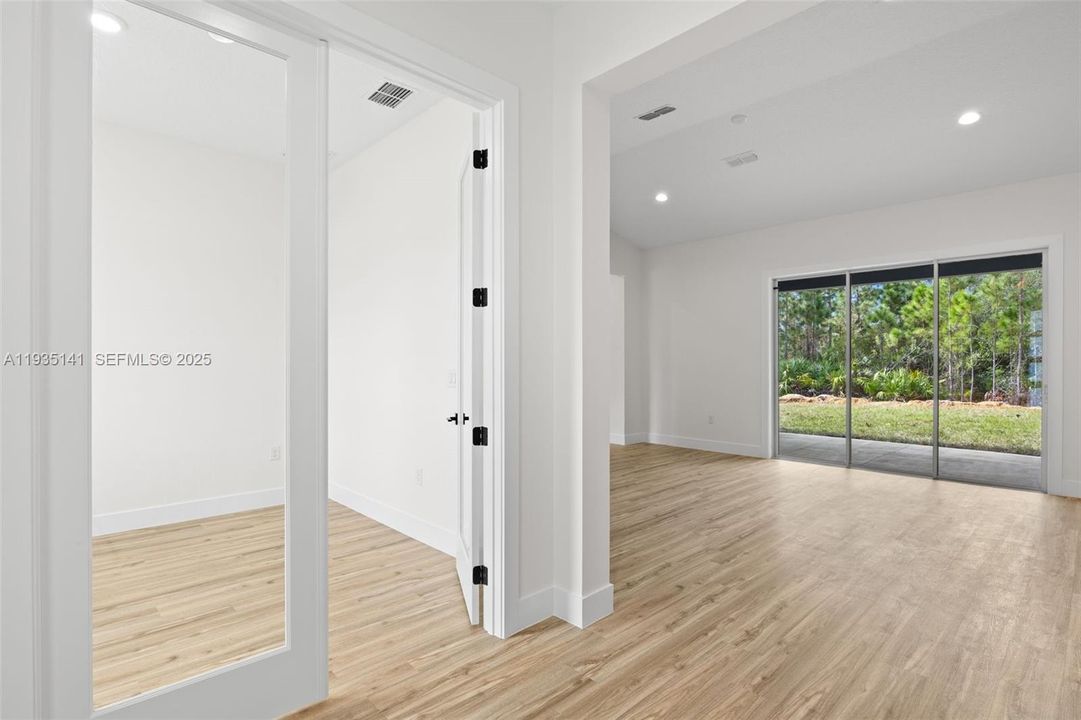 En Venta: $385,900 (3 camas, 2 baños, 1910 Pies cuadrados)