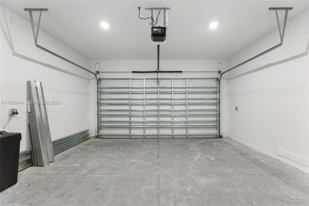 En Venta: $385,900 (3 camas, 2 baños, 1910 Pies cuadrados)