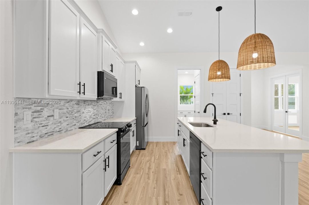 En Venta: $385,900 (3 camas, 2 baños, 1910 Pies cuadrados)