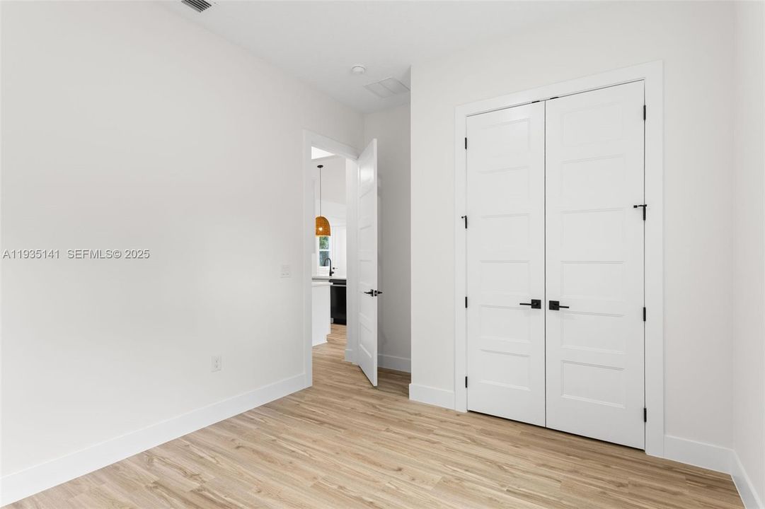 En Venta: $385,900 (3 camas, 2 baños, 1910 Pies cuadrados)