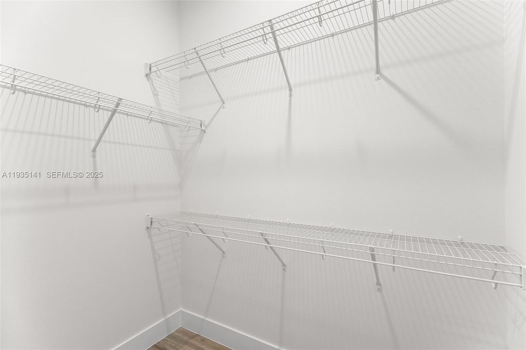 En Venta: $385,900 (3 camas, 2 baños, 1910 Pies cuadrados)