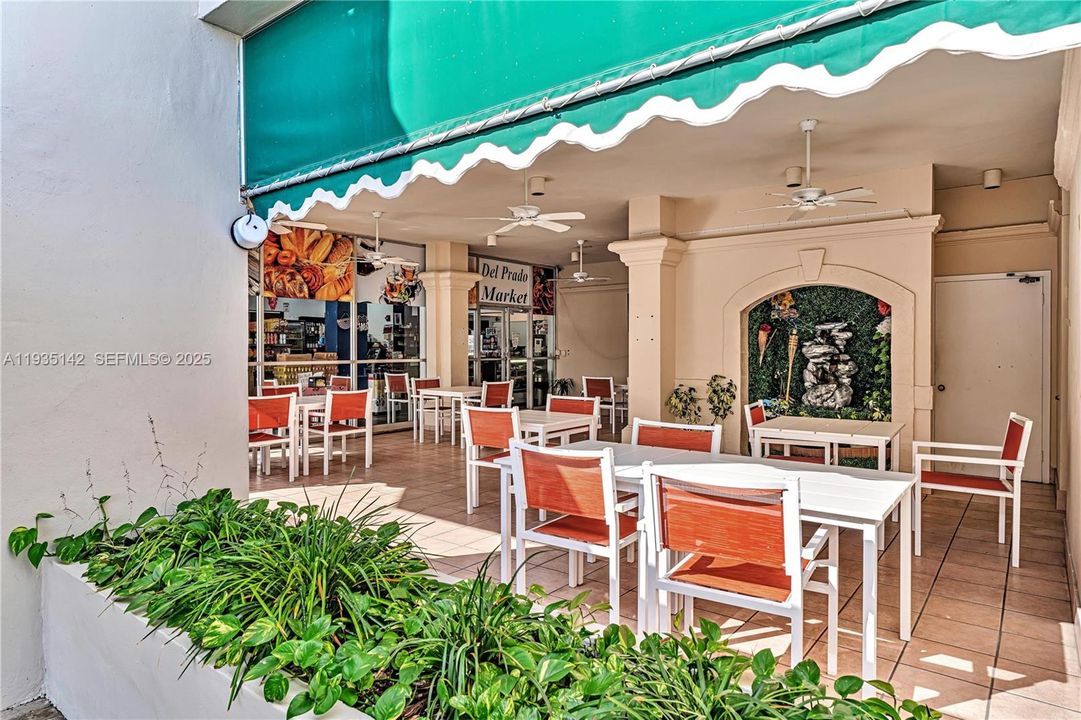 出租: $2,650 (2 贝兹, 2 浴室, 1079 平方英尺)