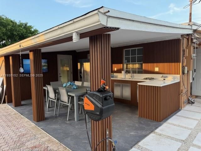 На продажу: $860,000 (4 спален, 3 ванн, 1842 Квадратных фут)