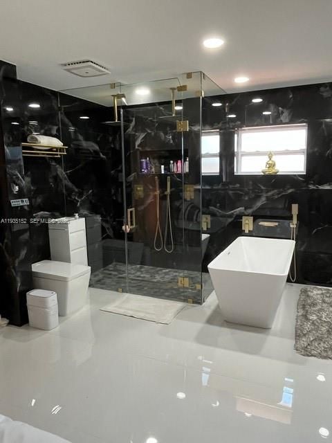 На продажу: $860,000 (4 спален, 3 ванн, 1842 Квадратных фут)