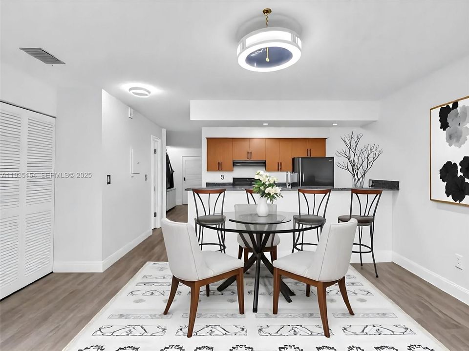 For Sale: $314,999 (3 beds, 2 baths, 1188 Square Feet)