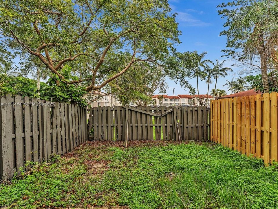 For Sale: $314,999 (3 beds, 2 baths, 1188 Square Feet)