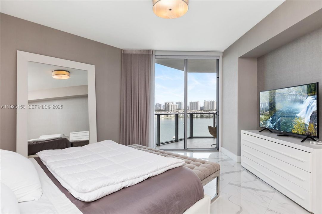 На продажу: $1,075,000 (3 спален, 3 ванн, 0 Квадратных фут)