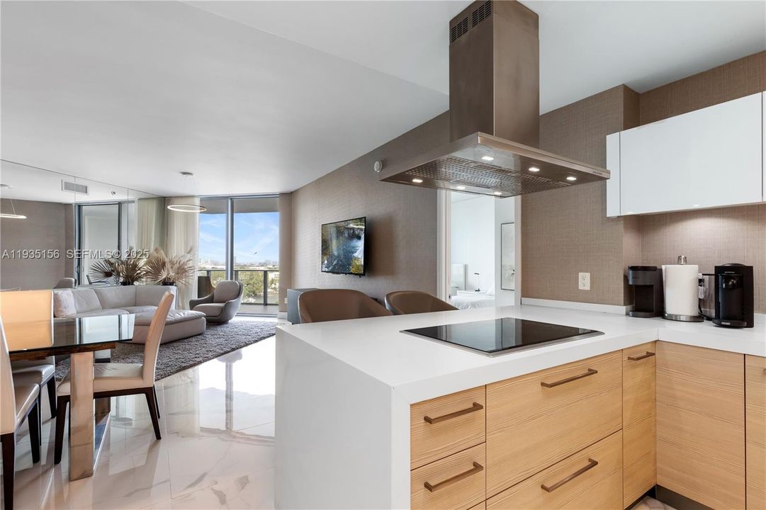 На продажу: $1,075,000 (3 спален, 3 ванн, 0 Квадратных фут)