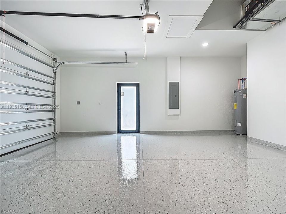 待售: $414,990 (4 贝兹, 2 浴室, 1600 平方英尺)