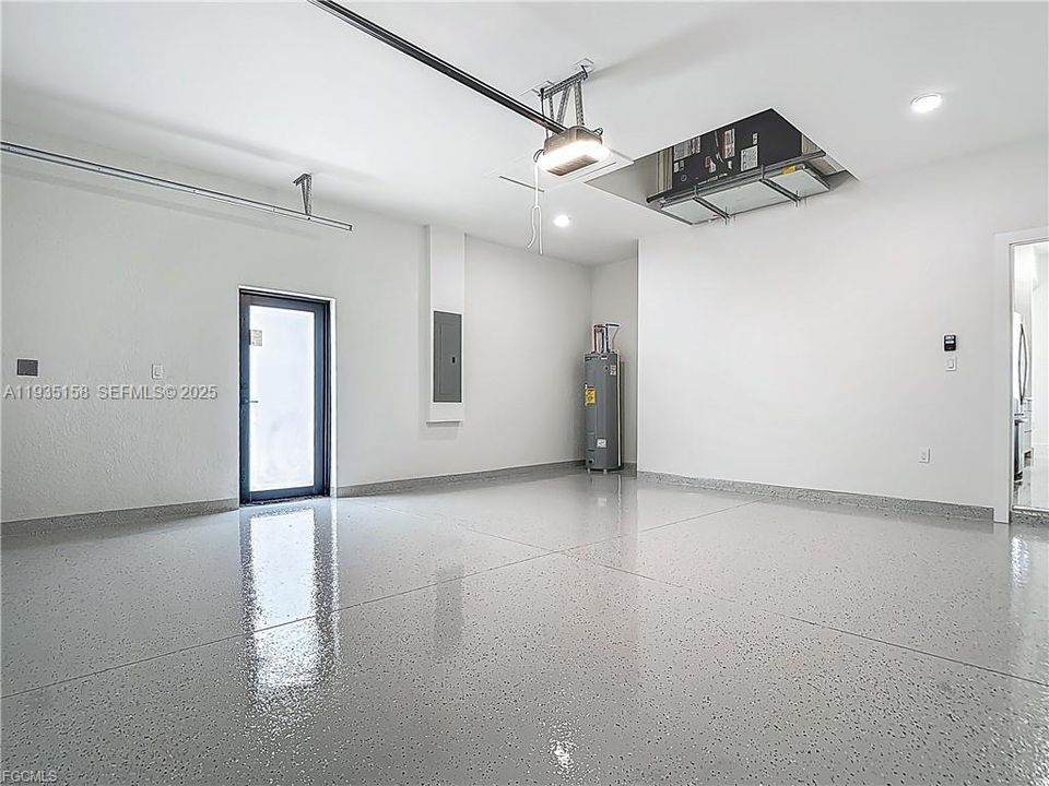 待售: $414,990 (4 贝兹, 2 浴室, 1600 平方英尺)