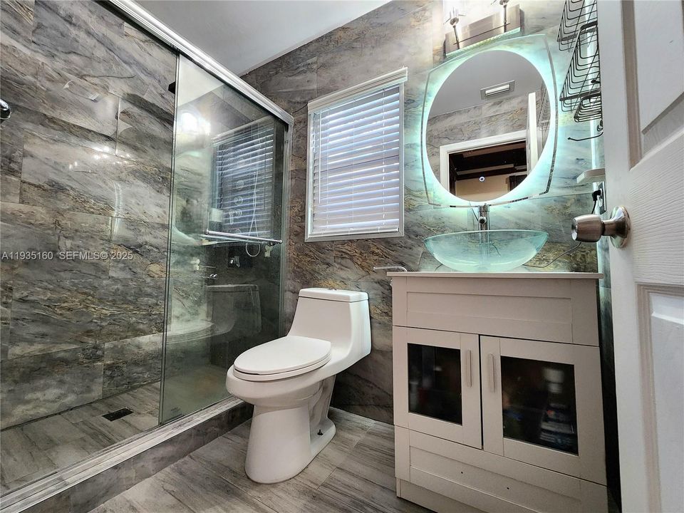 For Rent: $6,500 (3 beds, 2 baths, 1780 Square Feet)