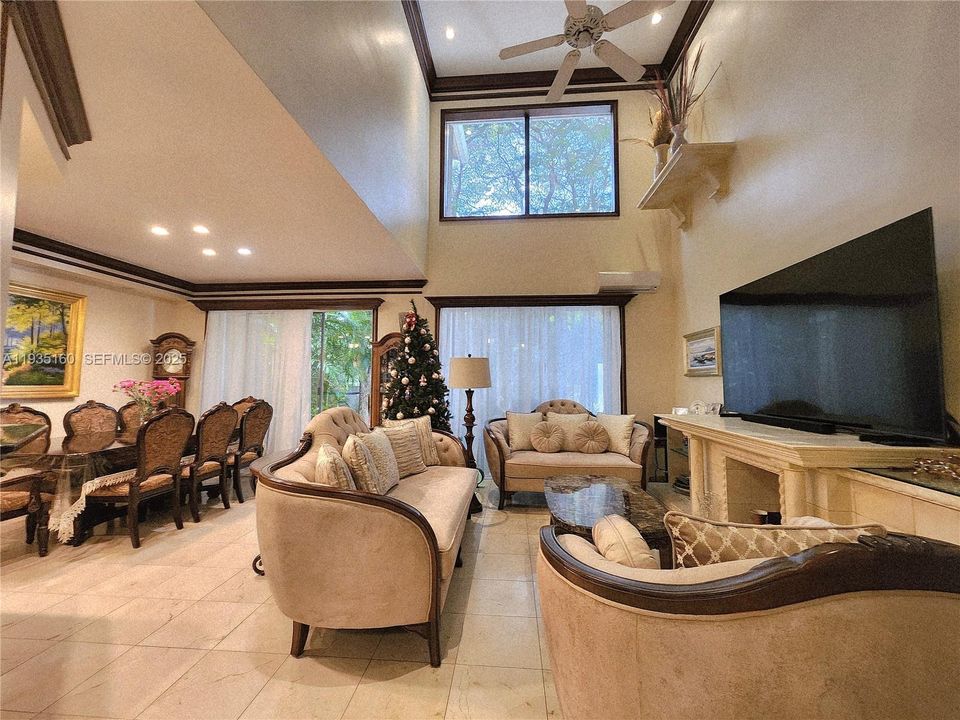 For Rent: $6,500 (3 beds, 2 baths, 1780 Square Feet)