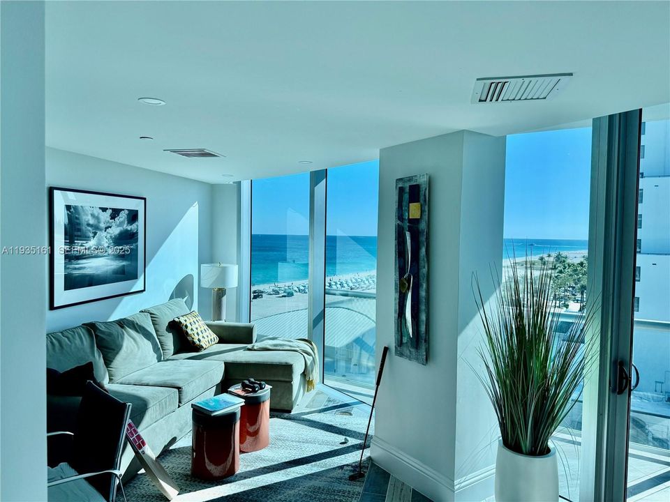 For Sale: $1,595,000 (2 beds, 2 baths, 1646 Square Feet)