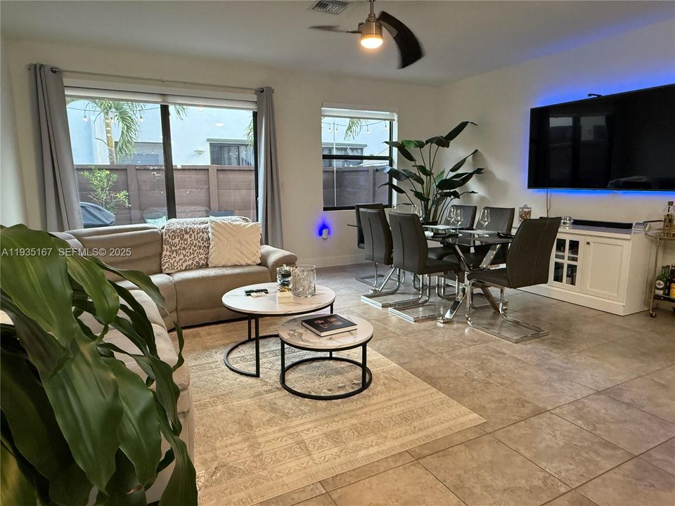 For Rent: $3,900 (4 beds, 3 baths, 1908 Square Feet)