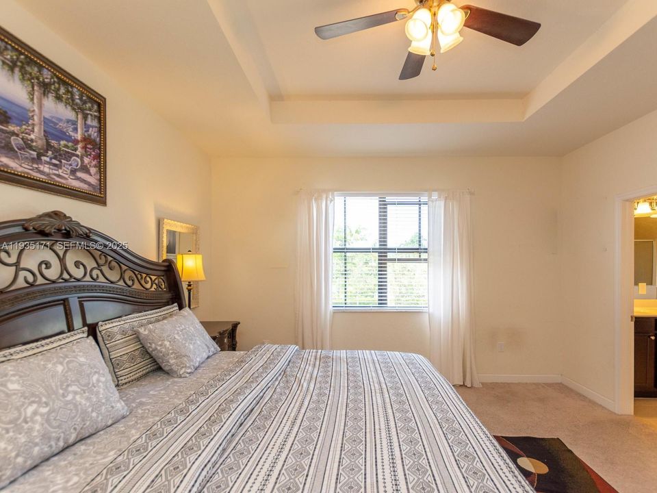 出租: $3,500 (3 贝兹, 2 浴室, 1835 平方英尺)