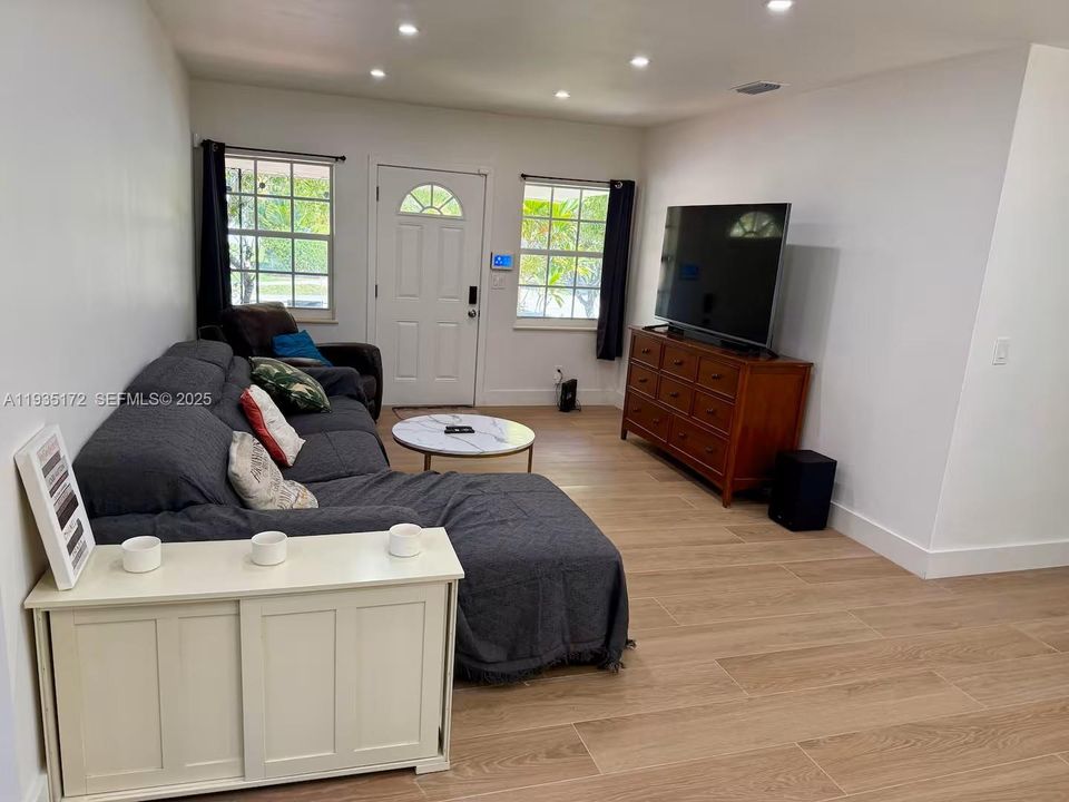 En Renta: $3,500 (3 camas, 1 baños, 1153 Pies cuadrados)