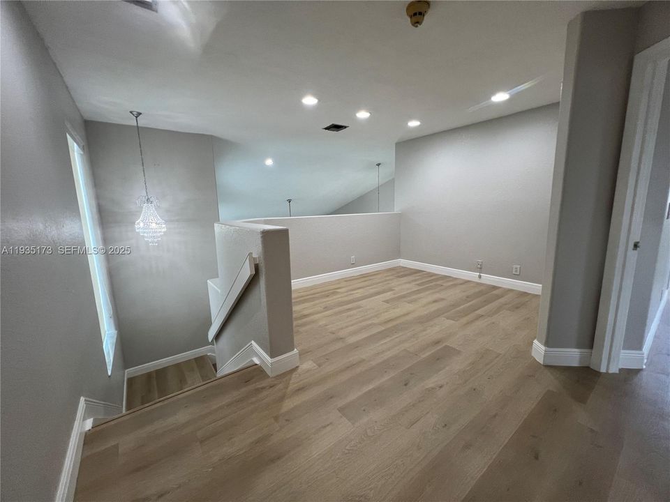 For Rent: $5,000 (3 beds, 2 baths, 2047 Square Feet)