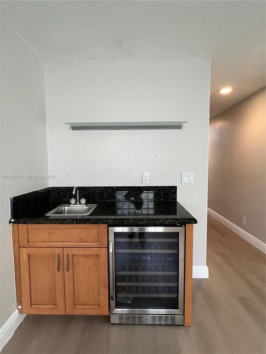 For Rent: $5,000 (3 beds, 2 baths, 2047 Square Feet)