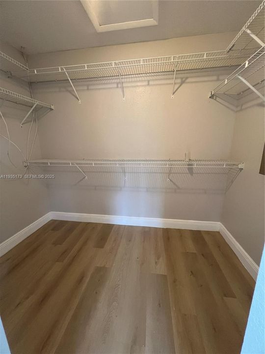 For Rent: $5,000 (3 beds, 2 baths, 2047 Square Feet)