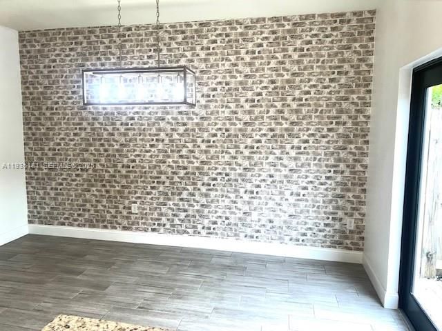 出租: $2,850 (3 贝兹, 2 浴室, 1394 平方英尺)