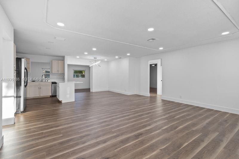 На продажу: $521,000 (3 спален, 2 ванн, 1553 Квадратных фут)