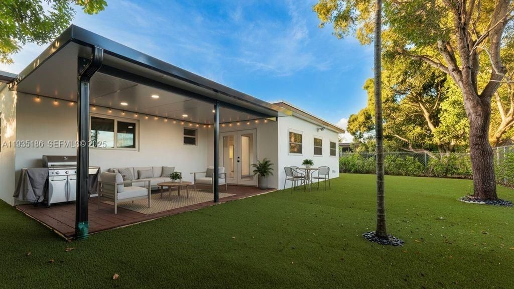 На продажу: $521,000 (3 спален, 2 ванн, 1553 Квадратных фут)