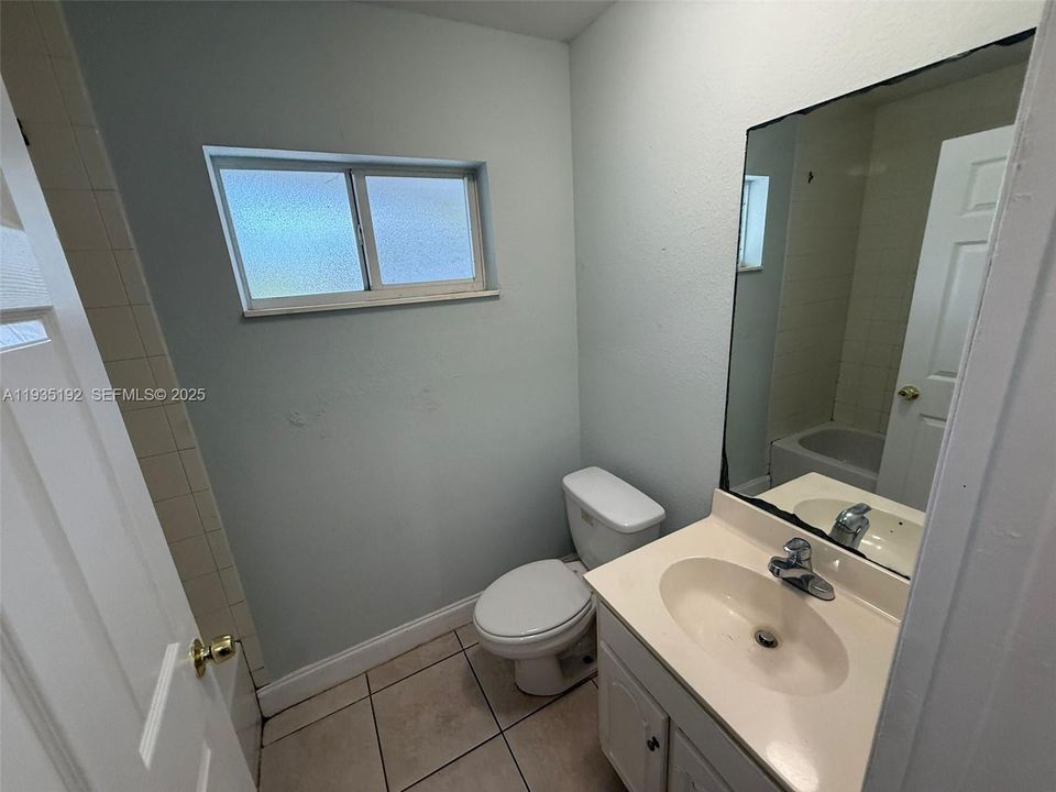 For Rent: $1,400 (1 beds, 1 baths, 416 Square Feet)