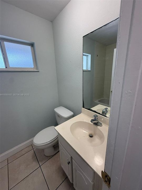 For Rent: $1,400 (1 beds, 1 baths, 416 Square Feet)