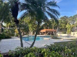 For Sale: $320,000 (2 beds, 2 baths, 1312 Square Feet)