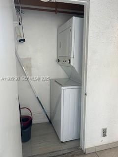 For Sale: $320,000 (2 beds, 2 baths, 1312 Square Feet)