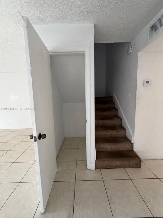 В аренду: $2,150 (3 спален, 2 ванн, 1440 Квадратных фут)